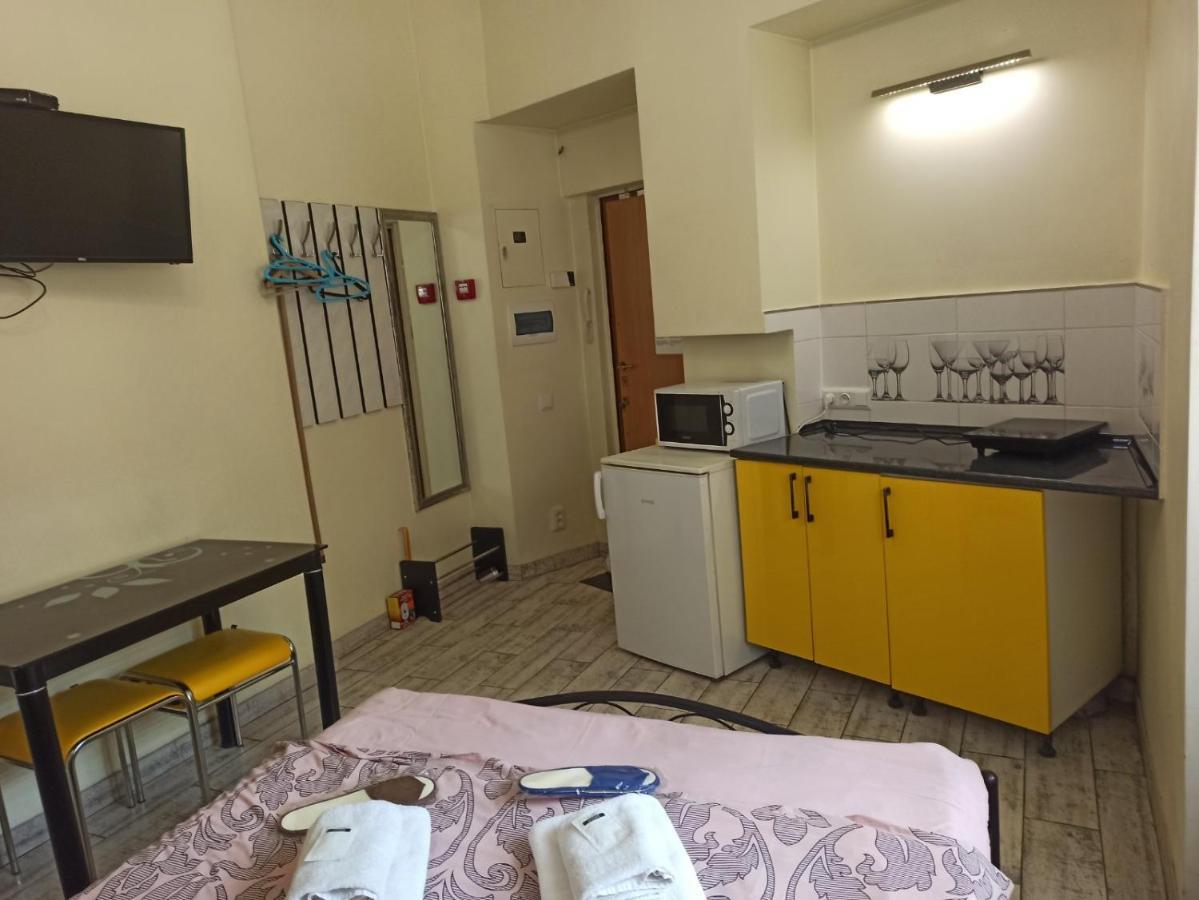Smart Yellow Apartment-15 Хв Від Жд Вокзалу إلفيف المظهر الخارجي الصورة